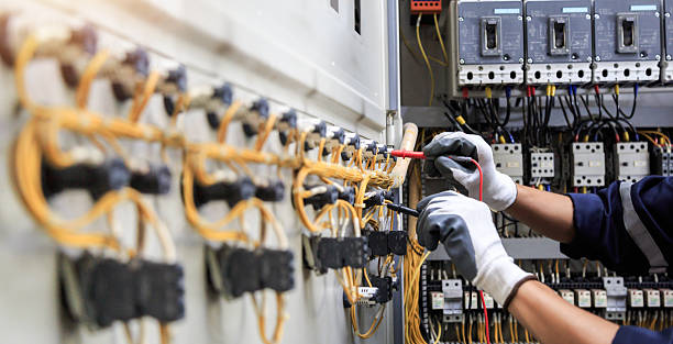 Professional Electrician technician working in Culloden, WV